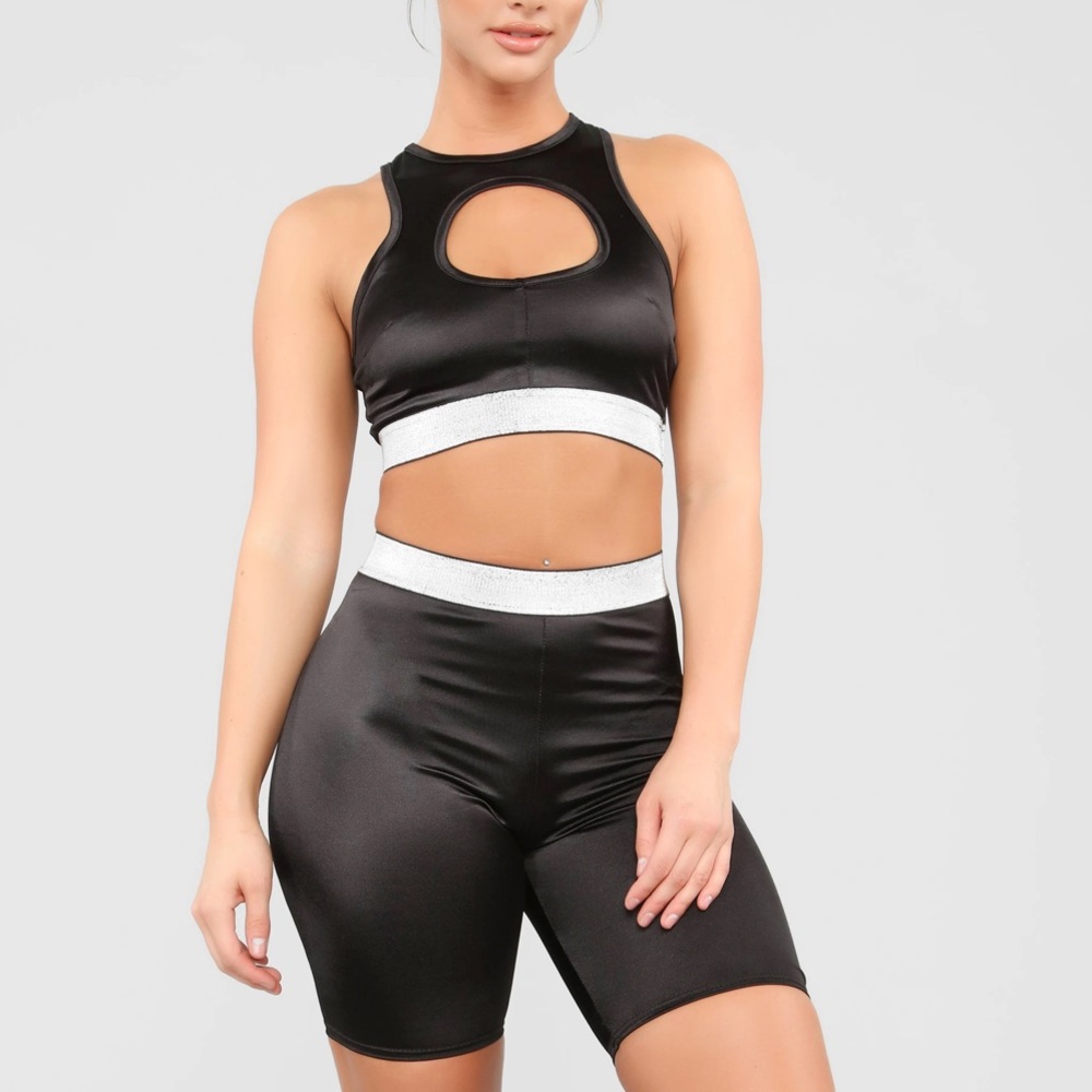 Black & Silver Lounge Set